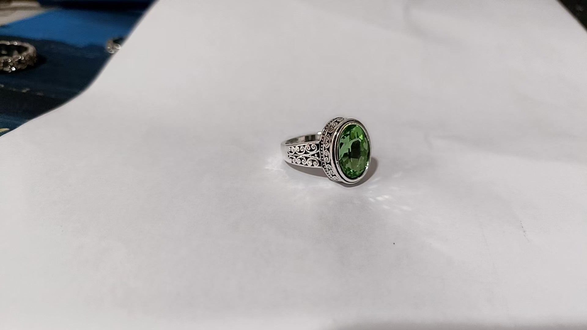 Bague rétro gravée en jade naturel plaquée argent
