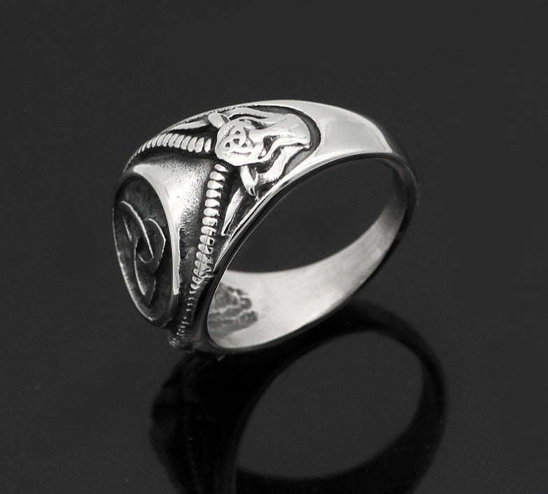 Bague dominatrice vintage pour homme