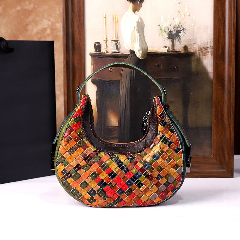 Sac bandoulière coloré pour femme en cuir pleine fleur tissé au style minimaliste
