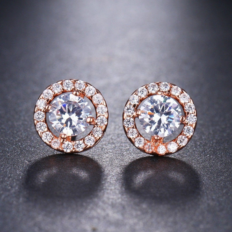 Boucles d'oreilles à clous rondes en zircon et strass — Bijoux Fantaisie