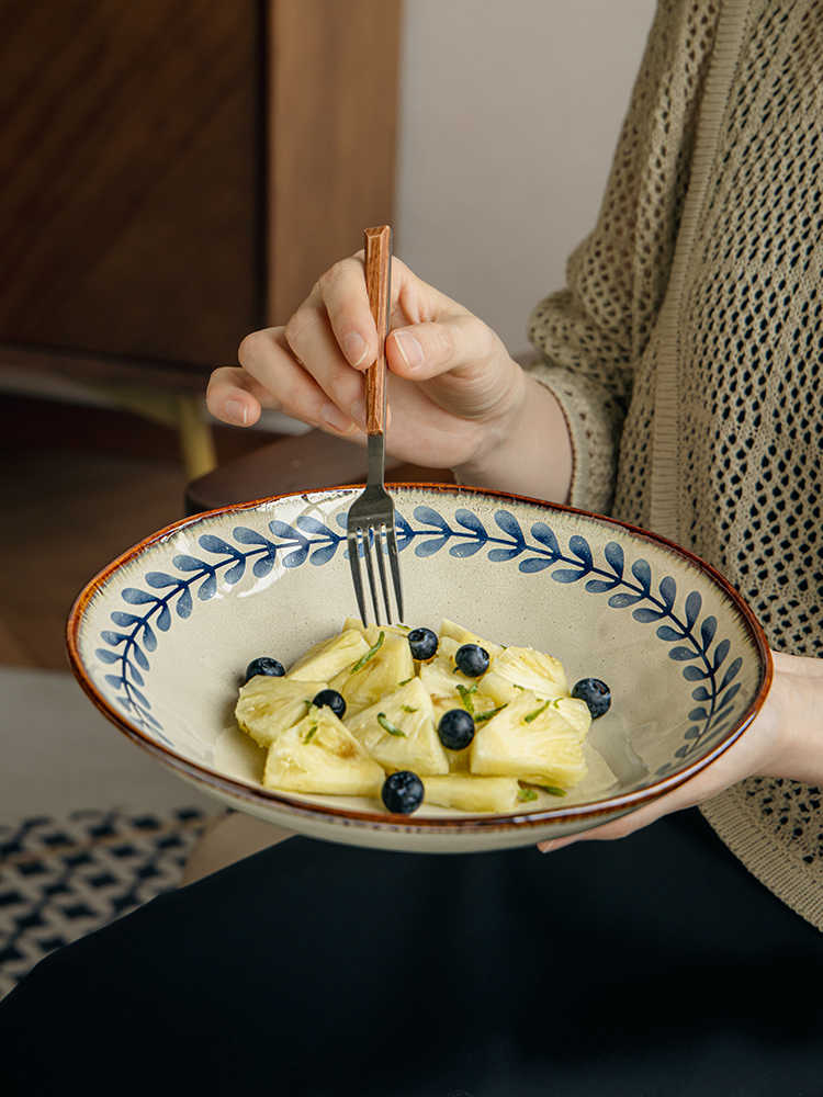 Assiette Creuse Irregulière en Céramique de 9 pouces