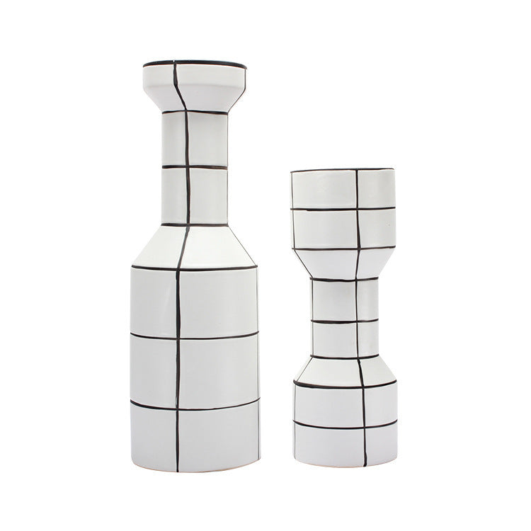 Vase en céramique blanche nordique moderne simple créatif avec motif rayé, ornement fait main pour décoration intérieure