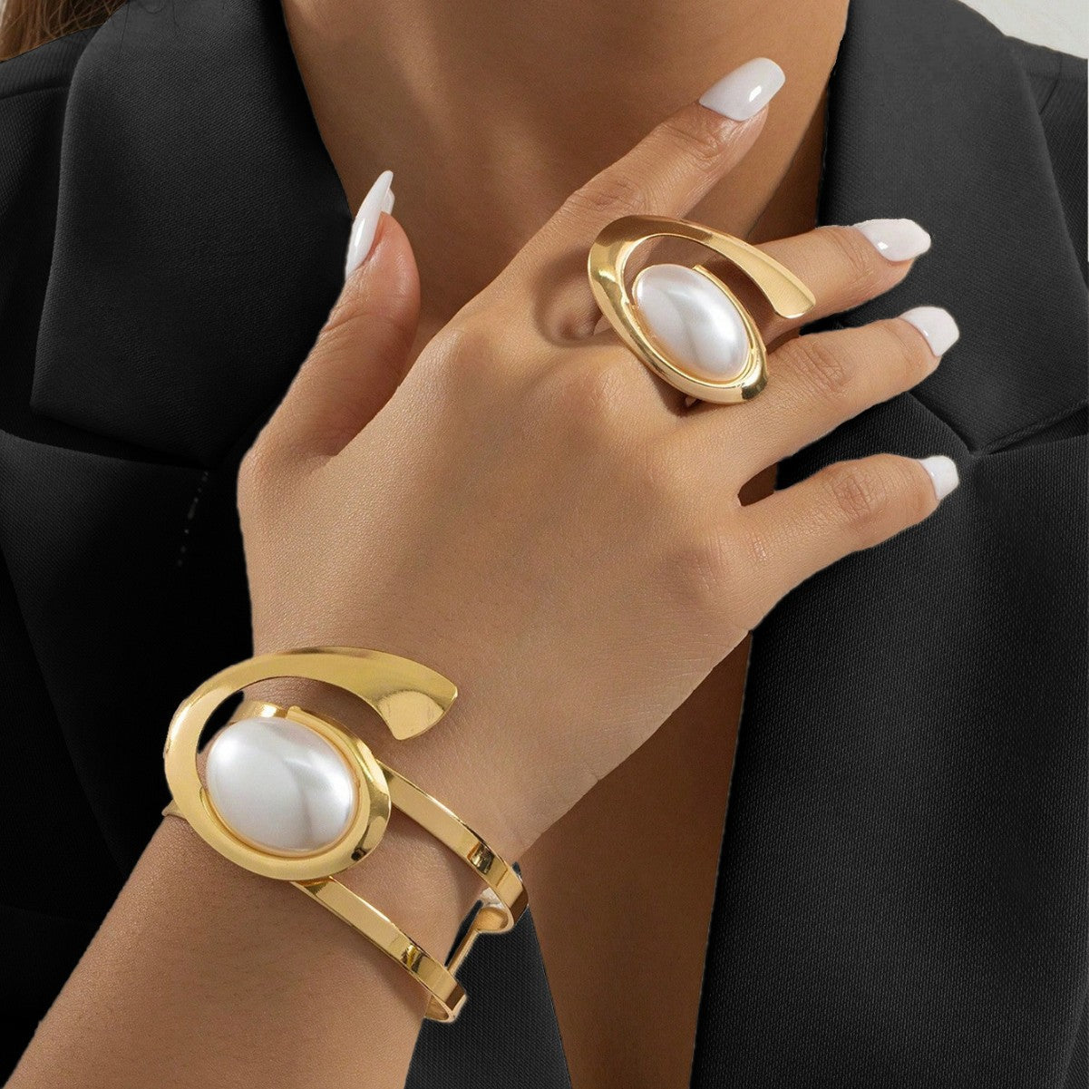 Ensemble Mode Femme Bracelet et Bague Élégants en Métal Coloré avec Électroplacage