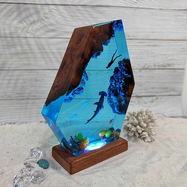 Lampe de Nuit Petite Océan Requin Marteau en Bois Massif Époxy Décoration