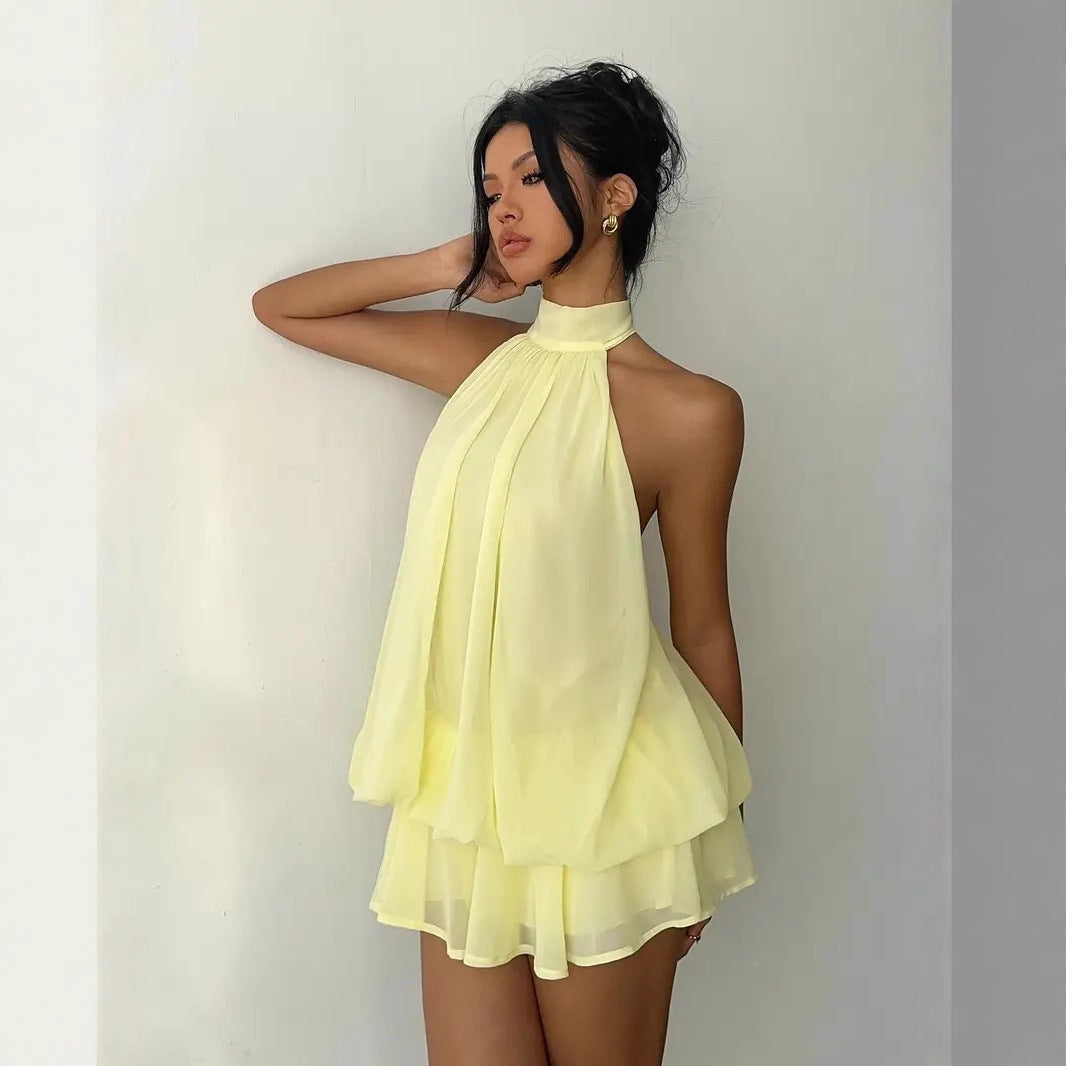 Robe asymétrique à col noué au cou au design moderne pour femme piquante