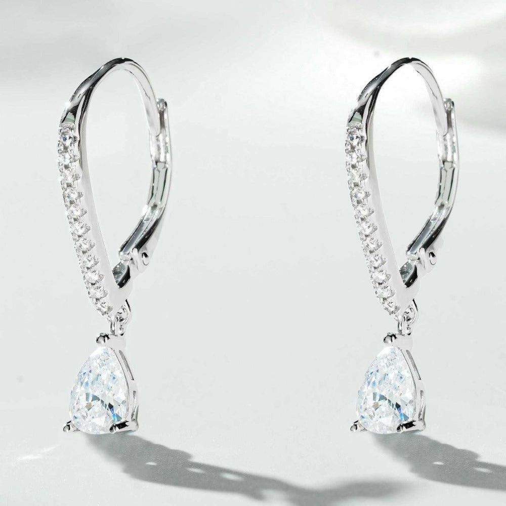 Boucles d’oreilles en diamant zircone haute teneur en carbone, design complet