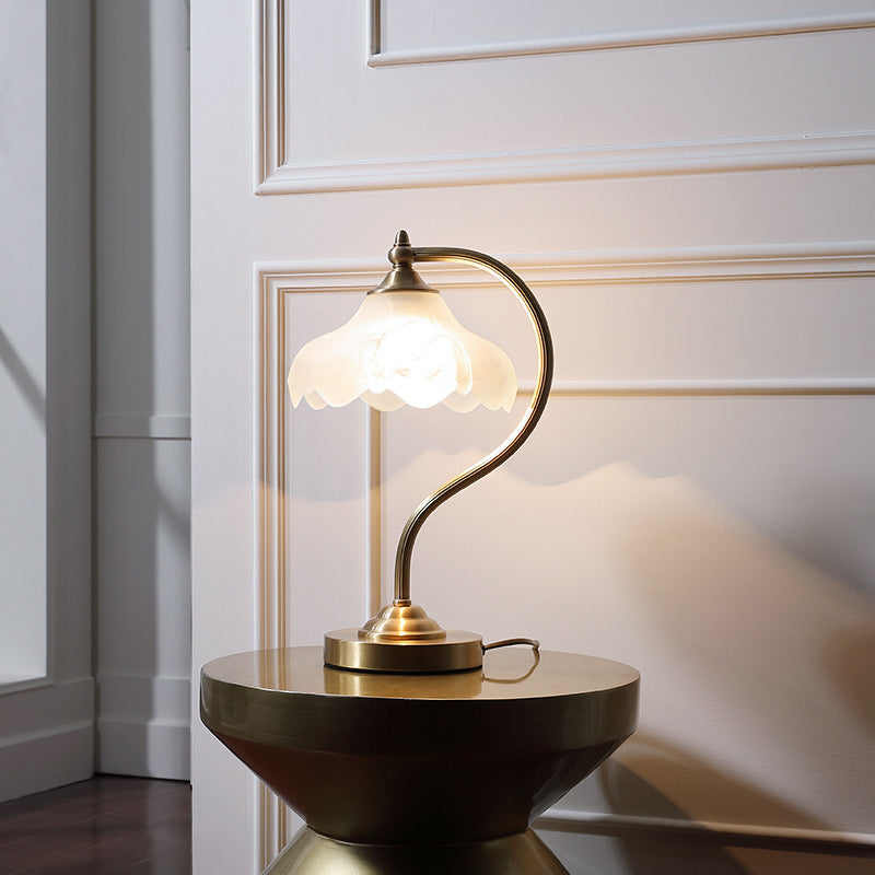 Lampe de chevet élégante pour chambre à coucher en cuivre et verre 23 cm x 42 cm
