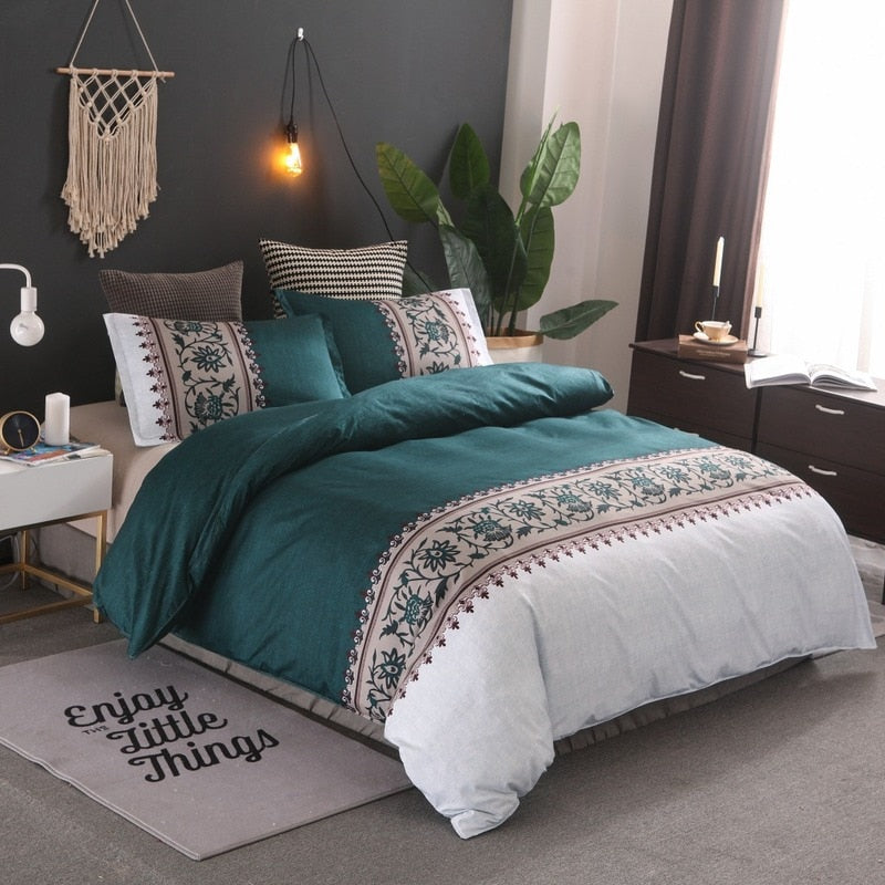 Literie unie simple en polyester 100 % pour une chambre élégante et apaisante