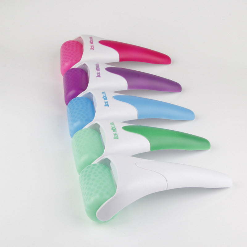 Rouleau de beauté glacé pour visage, rouleau rafraîchissant en plastique 19,8x6x11,5 cm