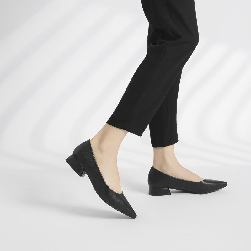 Chaussures élégantes en cuir noir à talon bas épais, semelle souple, bout pointu, parfaites pour le travail
