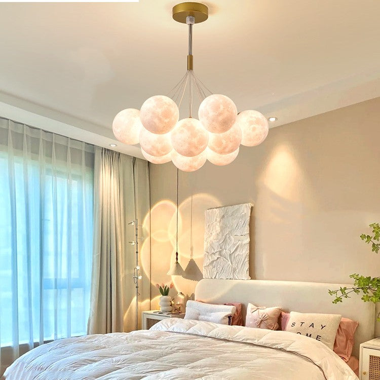 Lustre de Chambre Nordique Créatif avec Lampes Bulles en Forme de Lune