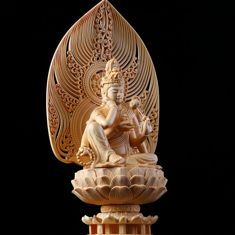 Ornement Guanyin Finement Sculpté en Cyprès Chinois
