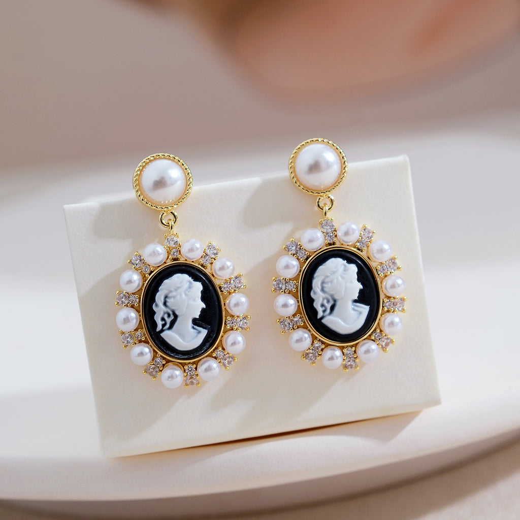 High-End Retro Baroque Relief Portrait Earrings