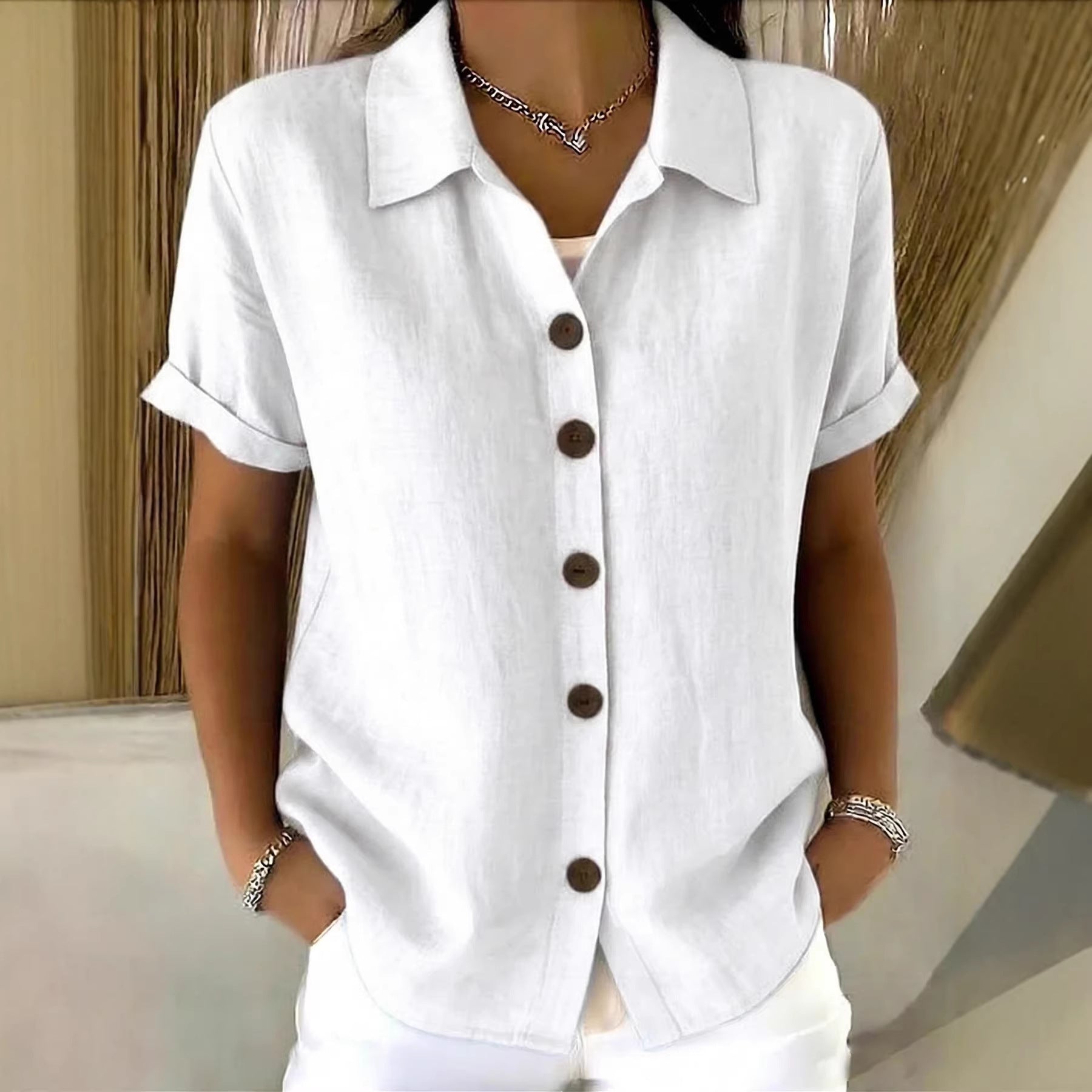 Chemise Femme à Manches Longues avec Boutons au Col pour un Style Élégant