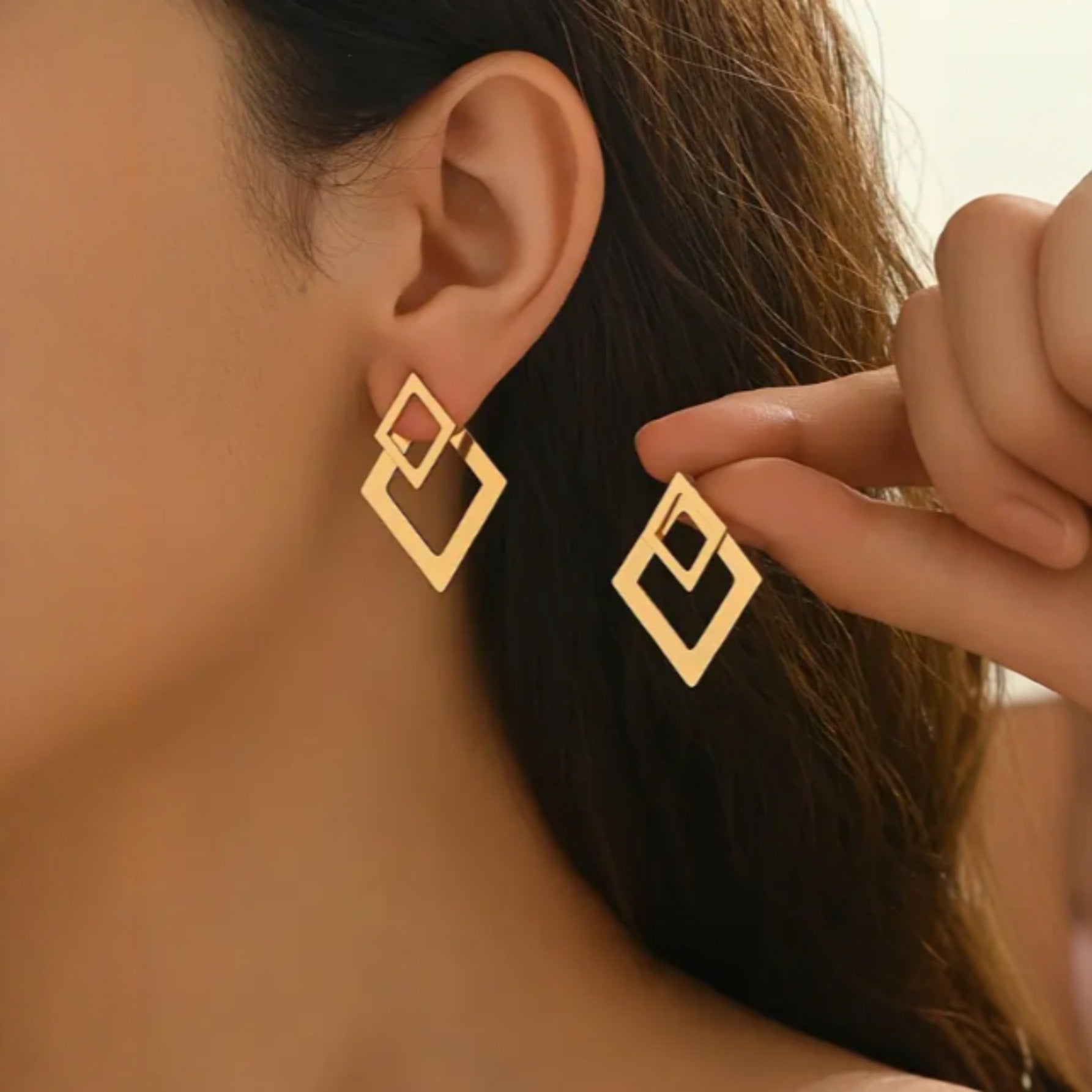 Boucles d’oreilles simples en forme de losange de style européen et américain pour femmes