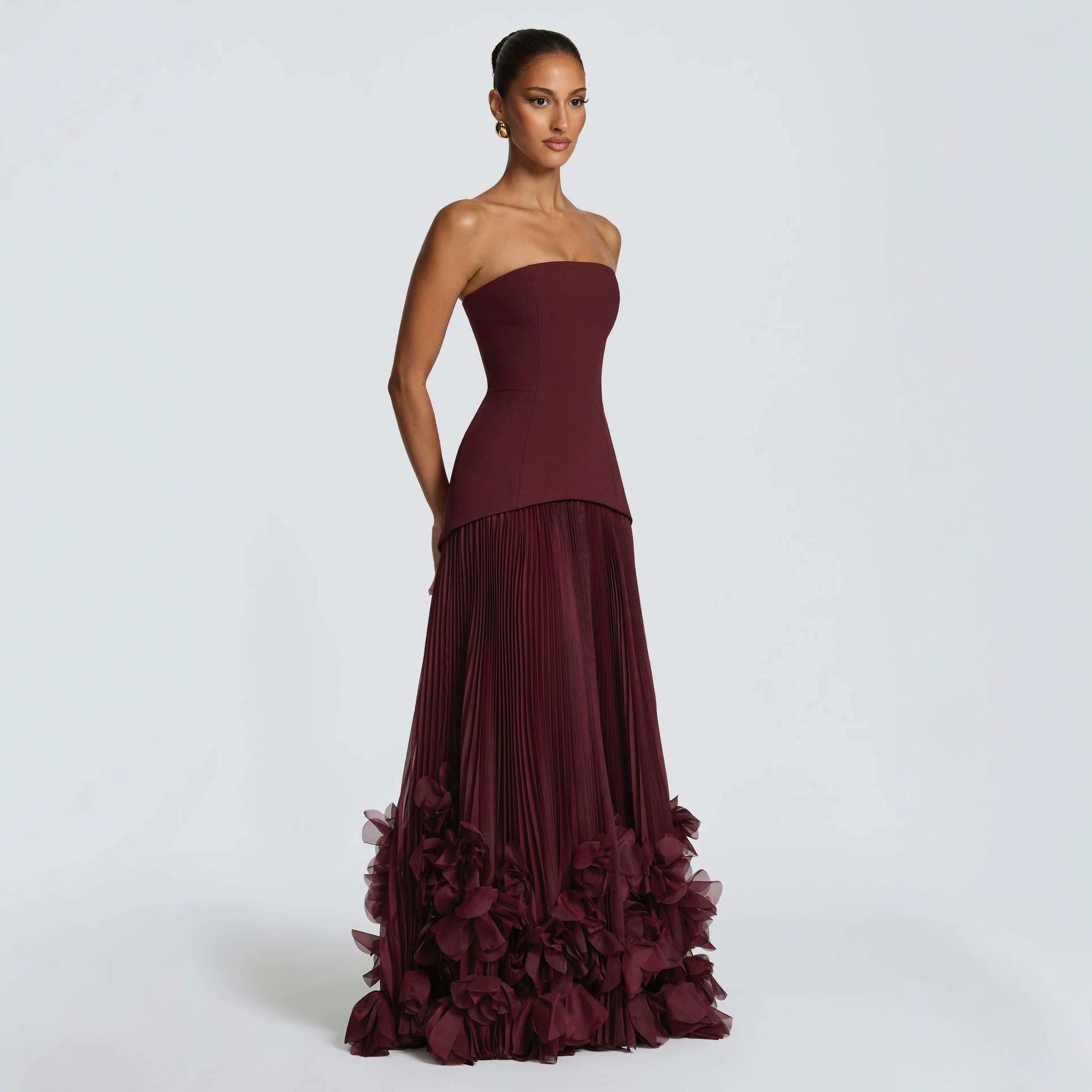 Robe longue sans bretelles à taille cintrée, style pétales tridimensionnels