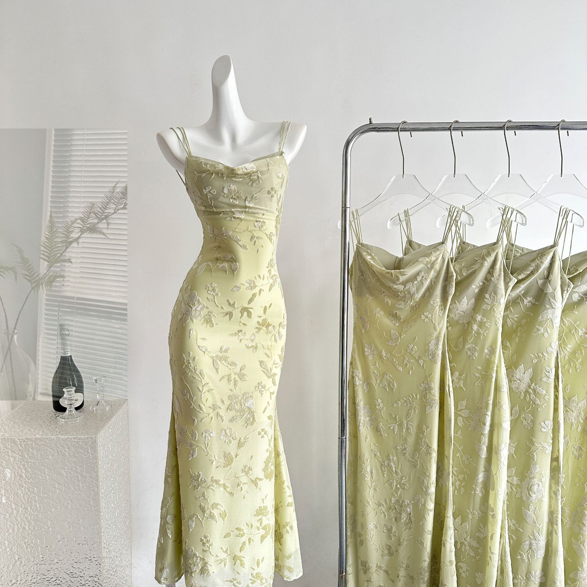 Robe longue bustier en tulle style français avec imprimé floral frais et doux