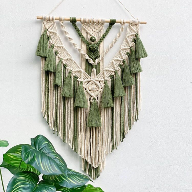 Tapisserie tissée à la main avec des franges bohémiennes nordiques