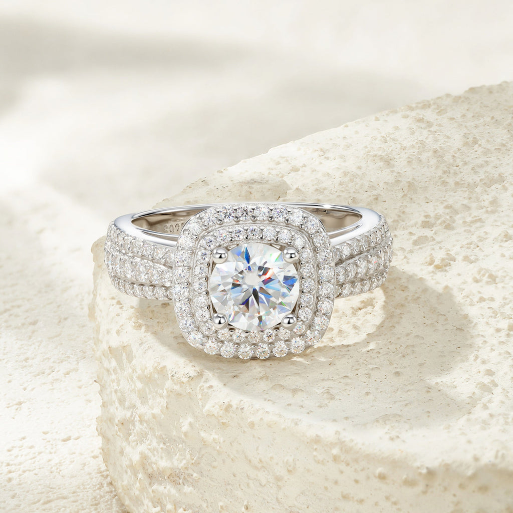 Alliance nuptiale légère de luxe incrustée de moissanite en argent 925 - IVOIRART.COM