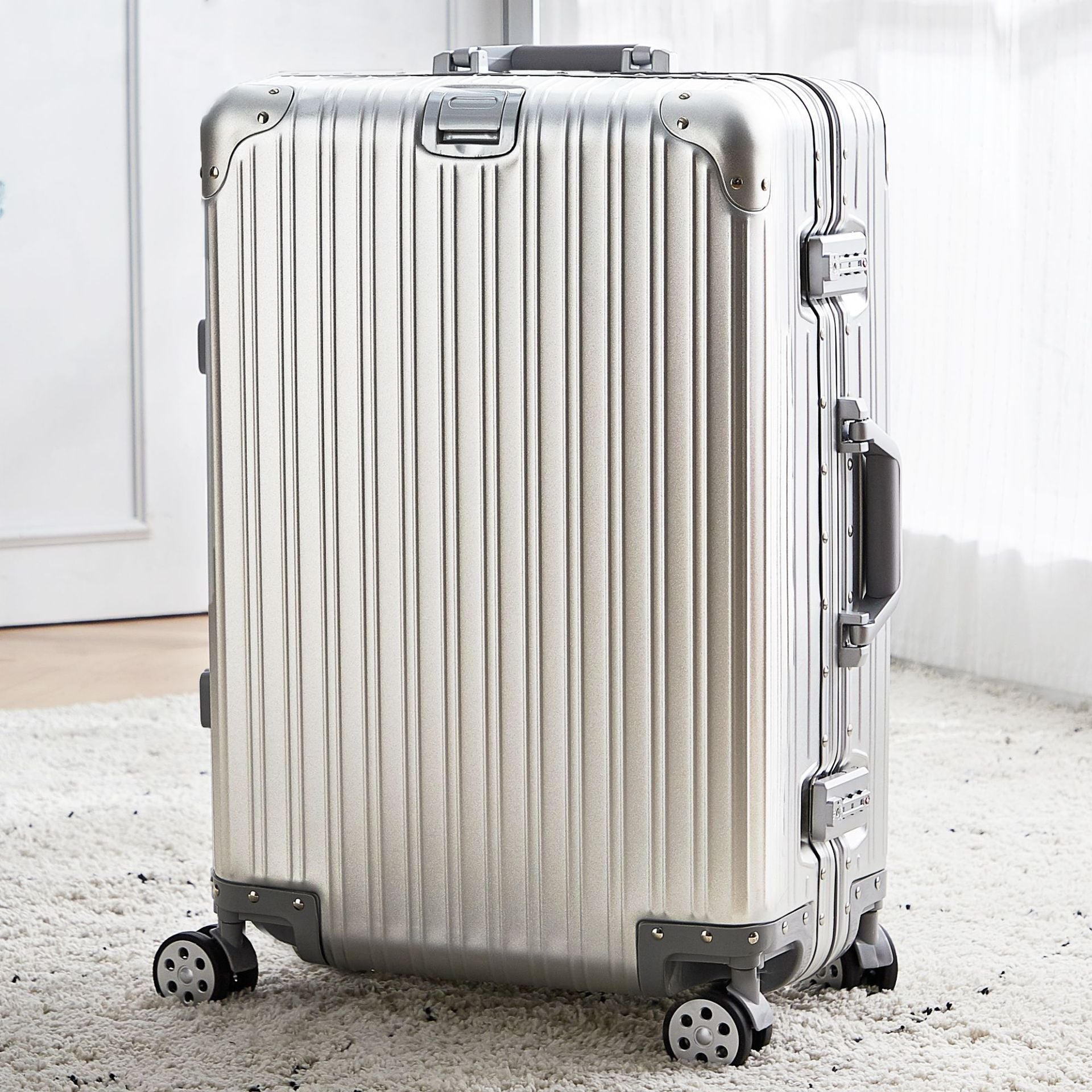 Aluminum Magnesium Luggage Password Trolley Case - IVOIRART.COM