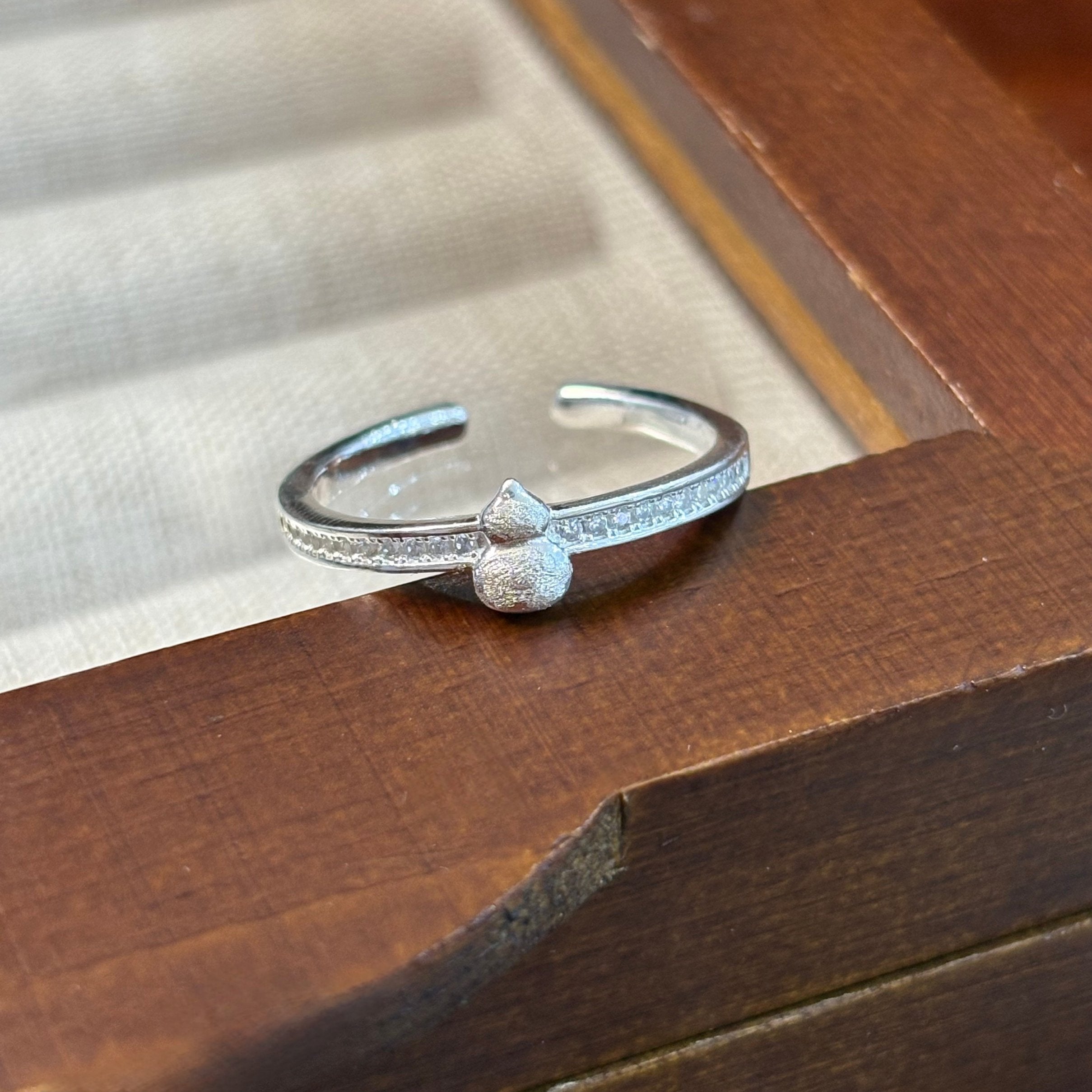 Bague Ouverte en Argent Sterling 999 Mat Anti-Brillant avec Gourd en Zircon, Style Chinois Élégant, Idéale pour Quotidien, Rendez-vous et Cadeau, Parfaite pour la Saint-Valentin