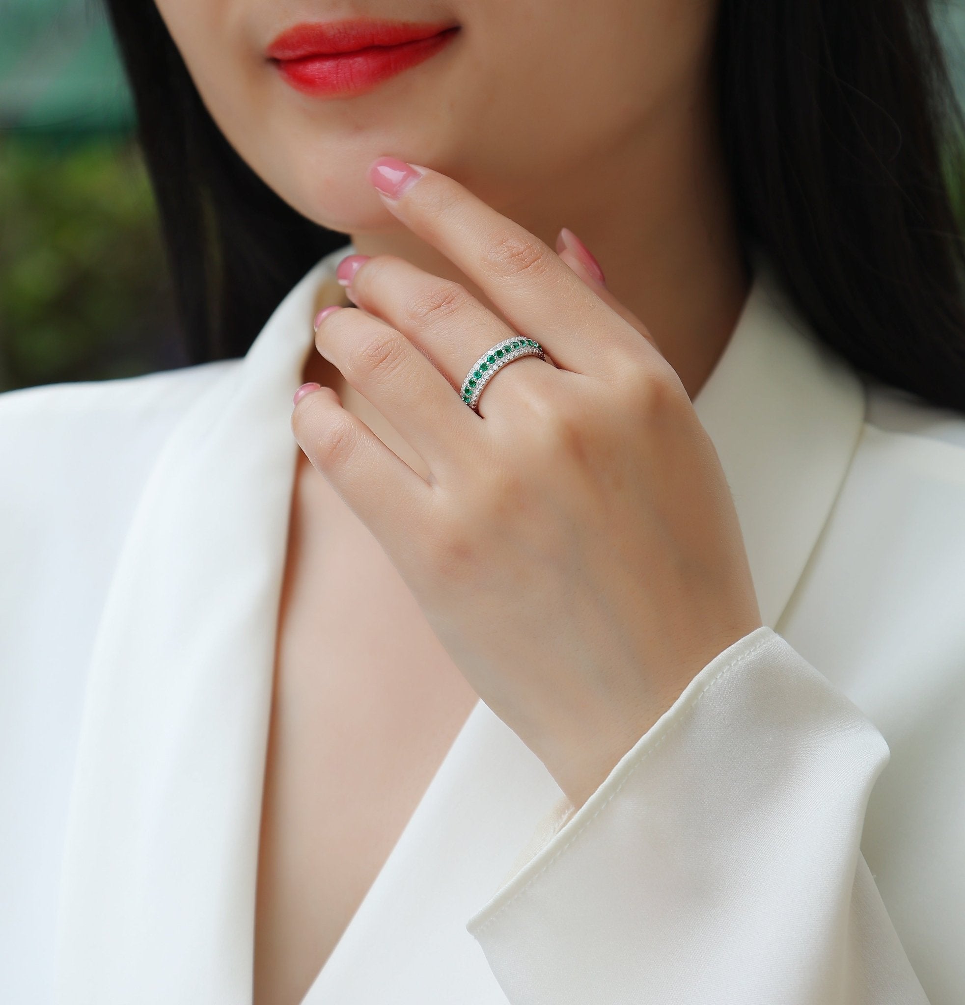 Bague 3,6g en argent sterling S925 plaqué platine, 3 rangs pavés vertes - IVOIRART.COM