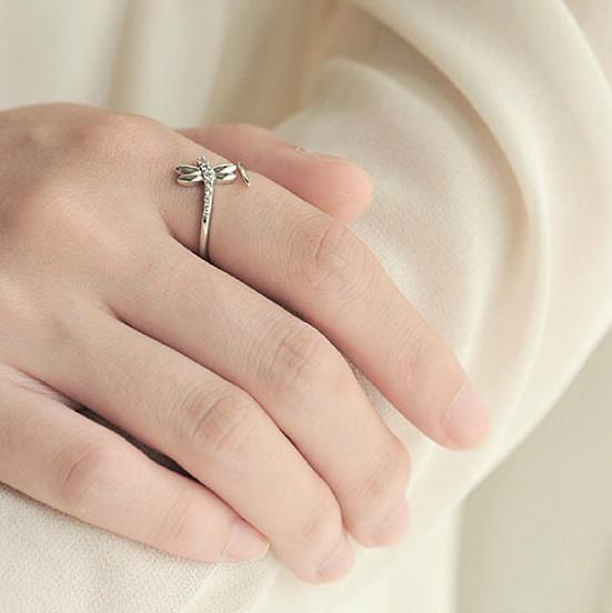 Bague Argent Libellule Femme Style Forêt Chic avec Diamant Élégant 925 - IVOIRART.COM