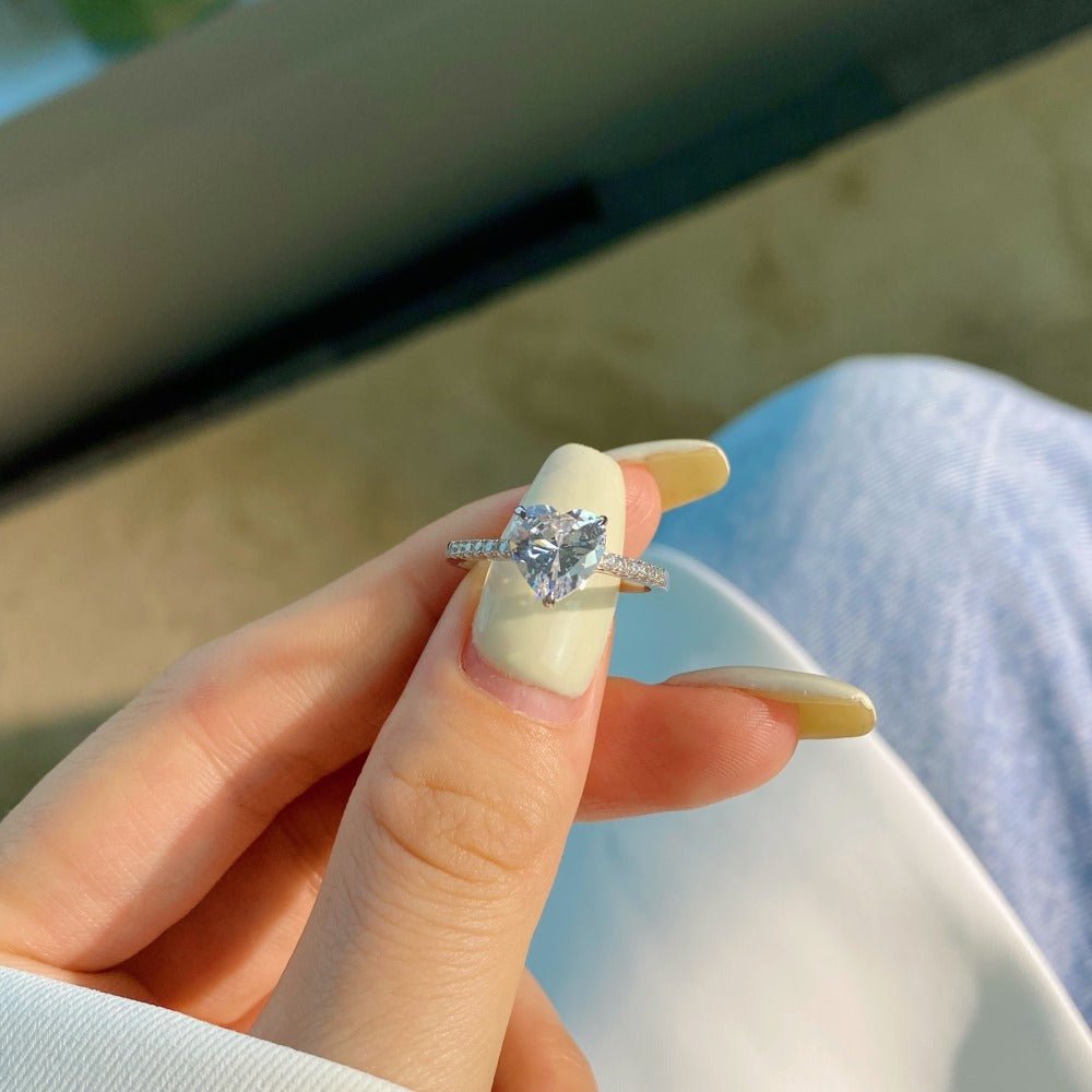 Bague Argent Sterling Forme Cœur d'Amour Élégante et Sophistiquée pour Femme - IVOIRART.COM