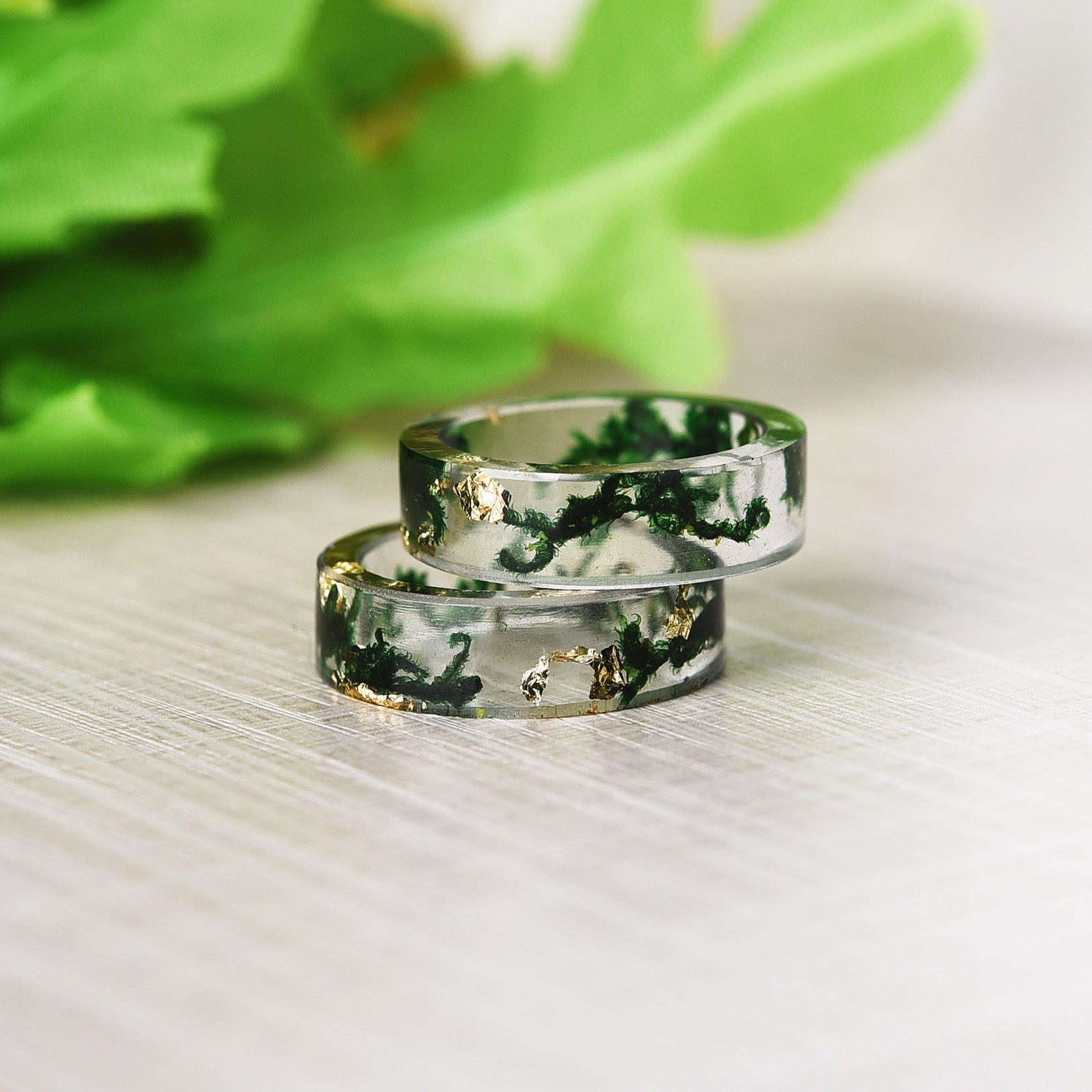 Bague artisanale bohème en résine naturelle avec fleurs séchées DIY élégante - IVOIRART.COM