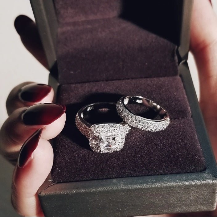 Bague de Couple en Zircon Blanc Élégante pour un Lien Unique et Raffiné - IVOIRART.COM