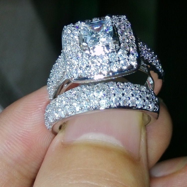 Bague de Couple en Zircon Blanc Élégante pour un Lien Unique et Raffiné - IVOIRART.COM