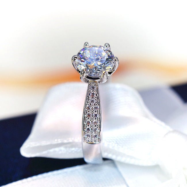 Bague de Luxe Ronde Enveloppante en Moissanite Anneau Simulant le Diamant - IVOIRART.COM