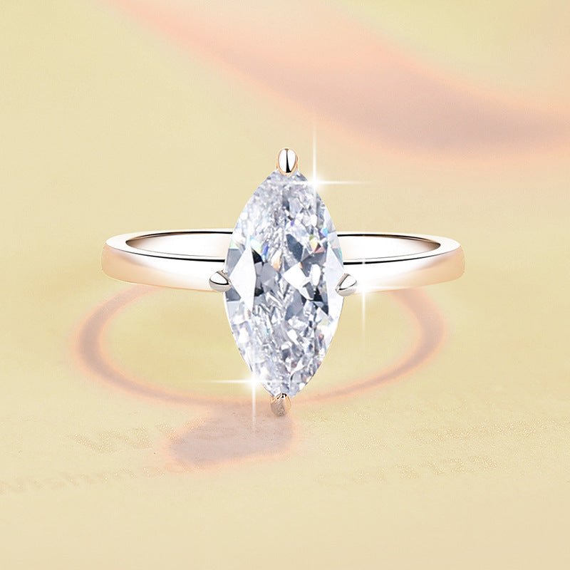 Bague décontractée pour femme la plus vendue, moissanite éclatante - IVOIRART.COM