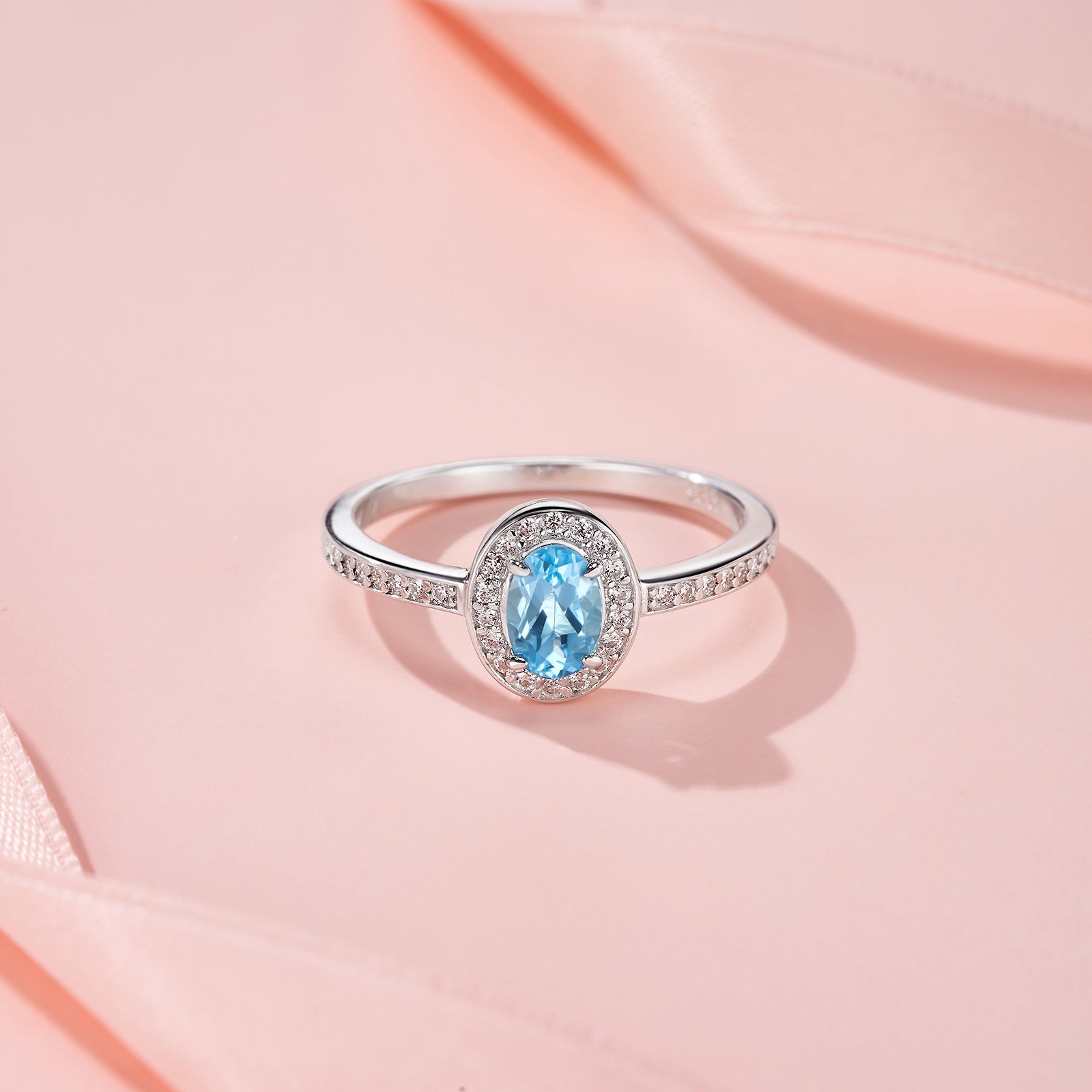 Bague délicate promise en argent sterling S925 plaqué platine, topaze bleue ovale halo 2g, bijou mode femme, coffret cadeau - IVOIRART.COM