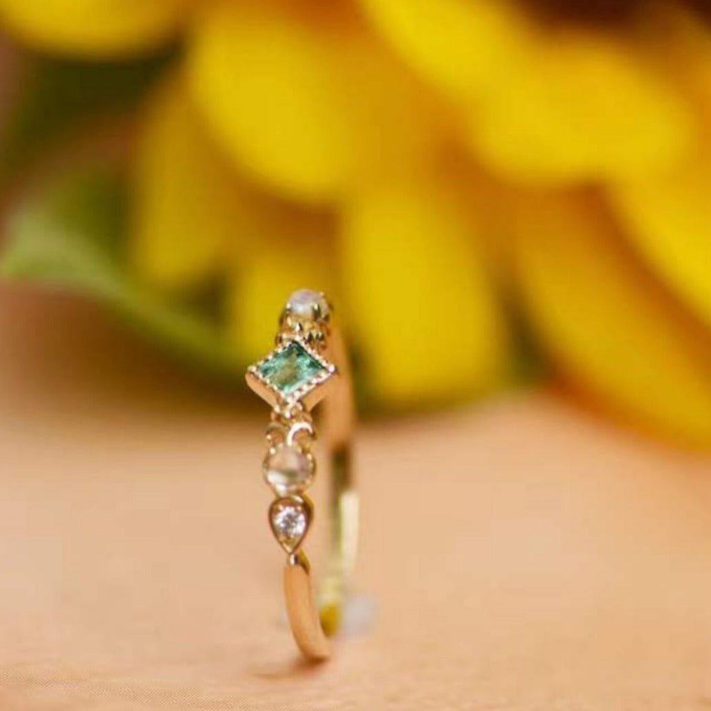 Bague Élégante à Monture Fine en Pierre de Lune pour Femmes, Tous Styles - IVOIRART.COM