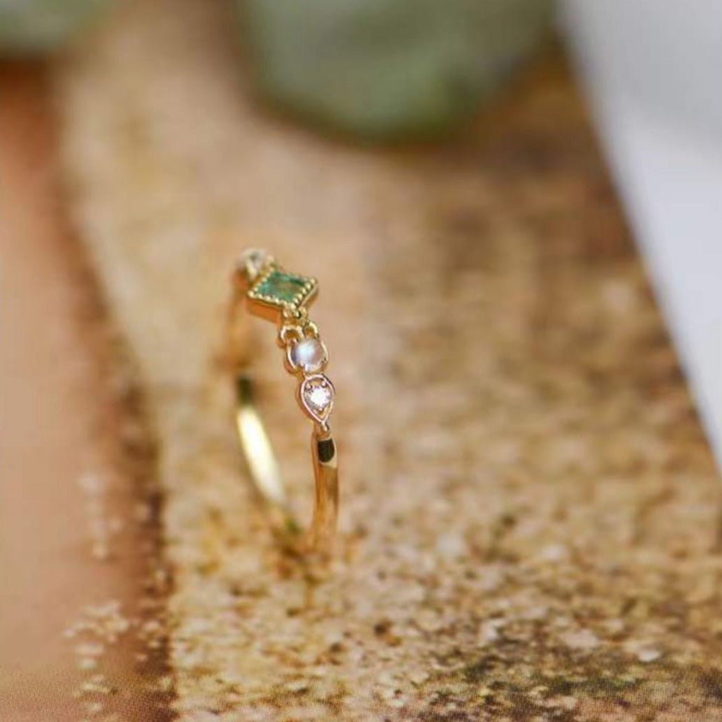 Bague Élégante à Monture Fine en Pierre de Lune pour Femmes, Tous Styles - IVOIRART.COM
