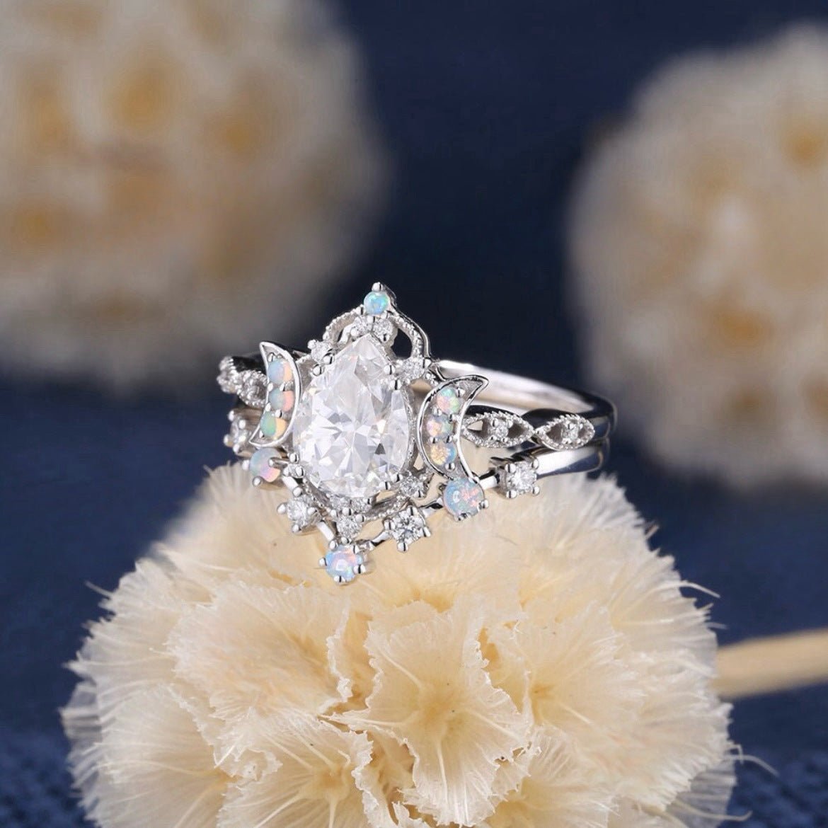 Bague Femme Élégante avec Pierres Colorées Pierre de Lune Forme Goutte d'Eau Zircon - IVOIRART.COM