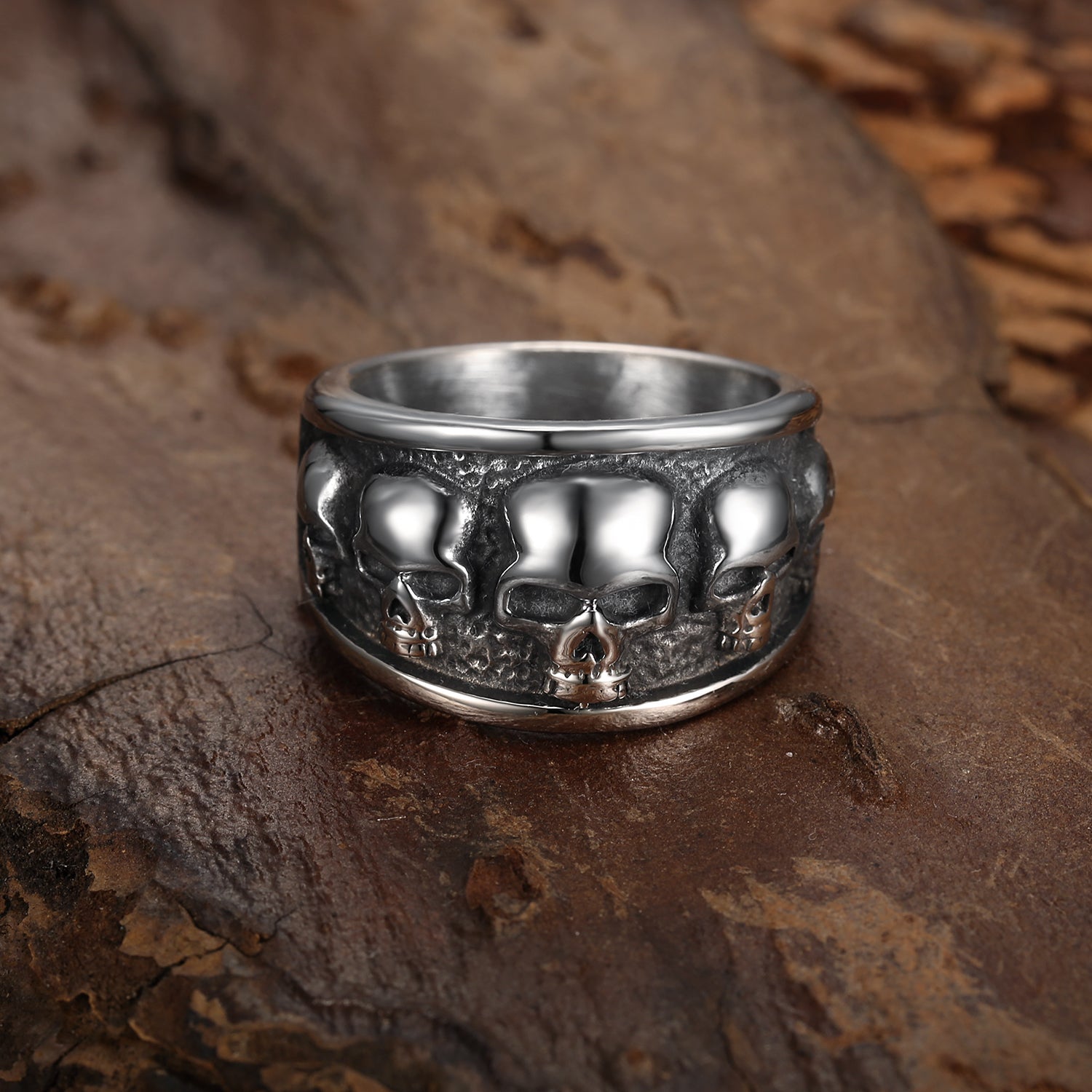 Bague Homme Punk à Plusieurs Têtes de Mort en Acier Inoxydable Noir Poli - IVOIRART.COM