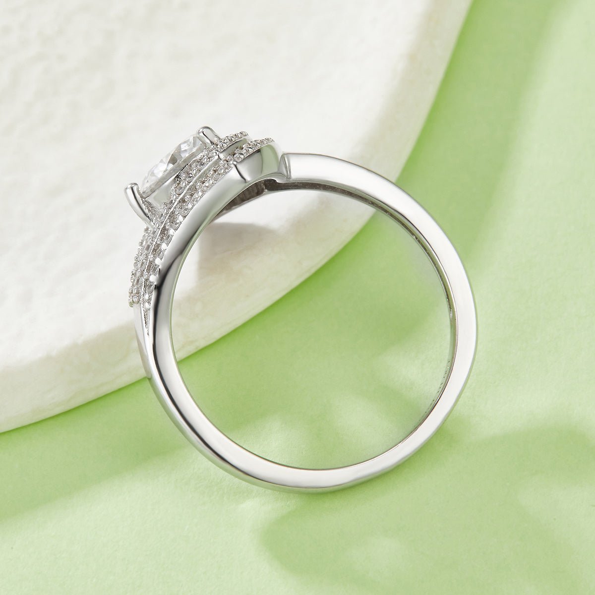 Bague Moissanite 1ct S925 Argent Plaqué Platine, Halo V géométrique D-VVS1 3gGRA - IVOIRART.COM