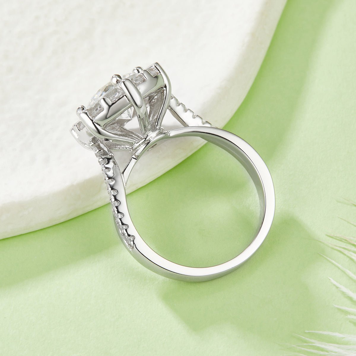 Bague Moissanite 2ct S925 argent plaqué platine halo tournesol 8mm D-VVS1 GRA+. - IVOIRART.COM