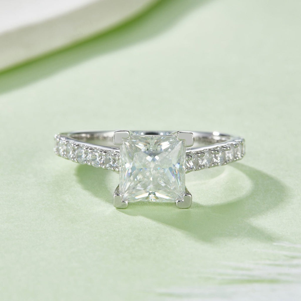 Bague Moissanite 2ct taille princesse 7x7mm S925 argent plaquée platine GRA boîte - IVOIRART.COM