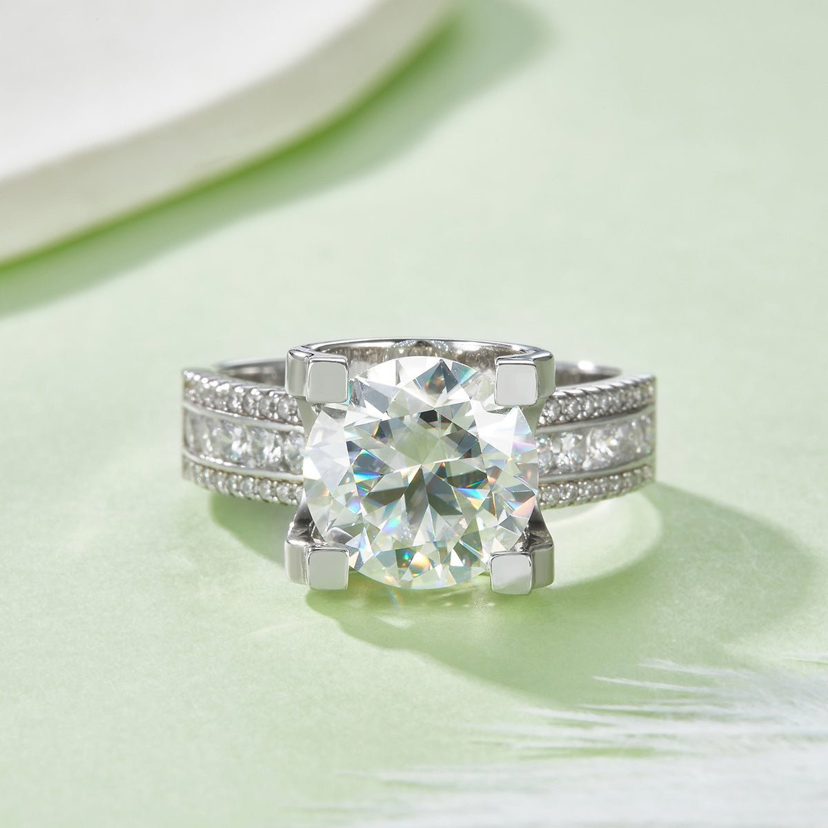 Bague Moissanite 5ct Argent S925 plaquée Platine 11mm D-VVS1 Bande large GRA Box - IVOIRART.COM
