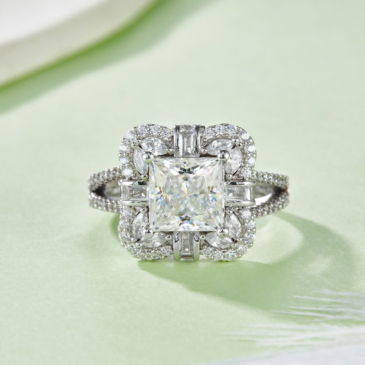 Bague Moissanite taille princesse 2ct S925 argent plaqué platine Halo D-VVS1 GRA - IVOIRART.COM