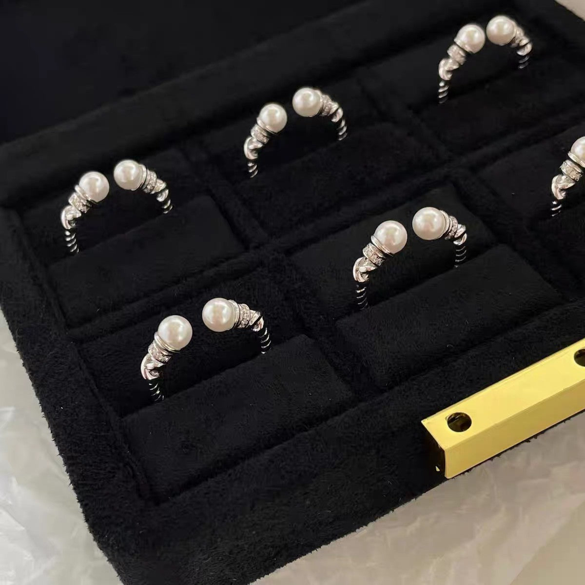 Bague Ouverte Torsadée en Argent Sterling 999, Zircone et Perle de Nacre, Élégante et Polyvalente, Idéale Quotidien, Rendez-vous et Cadeau, Parfaite pour la Saint-Valentin - IVOIRART.COM