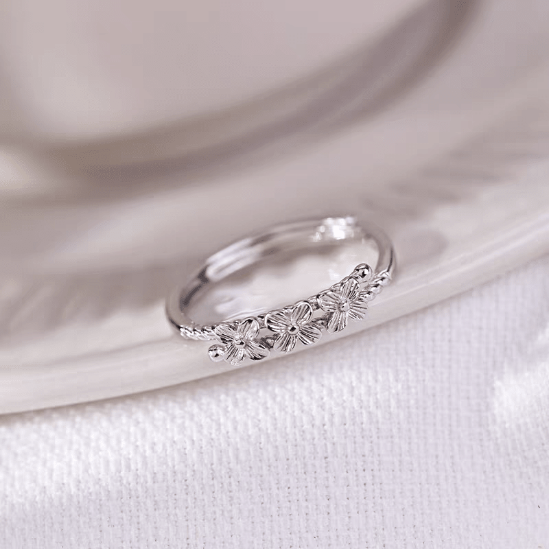 Bague Ouverte Torsadée Trois Fleurs en Argent 999, Style Doux et Délicat, Parfaite Quotidien, Rendez-vous & Cadeau, Idéal Saint-Valentin - IVOIRART.COM