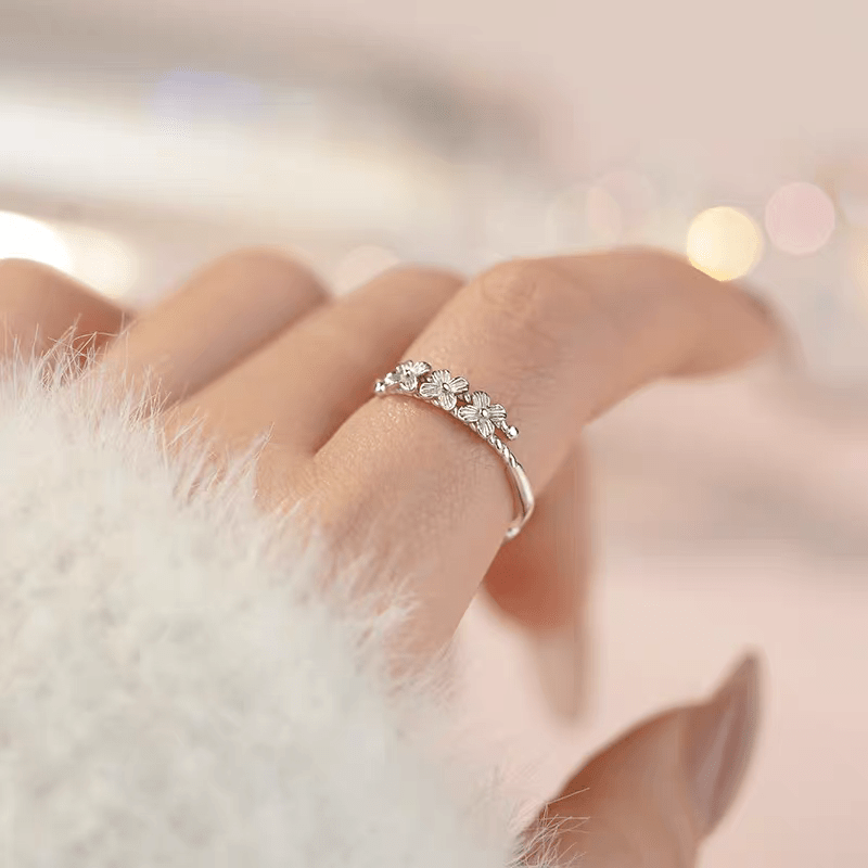 Bague Ouverte Torsadée Trois Fleurs en Argent 999, Style Doux et Délicat, Parfaite Quotidien, Rendez-vous & Cadeau, Idéal Saint-Valentin - IVOIRART.COM