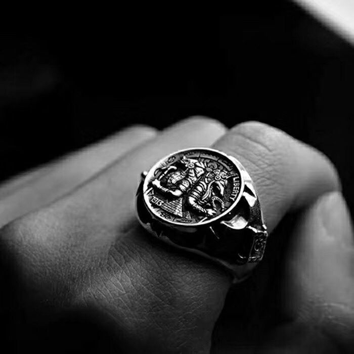 Bague ouverte vintage Anubis égyptien en argent sterling 925, style gothique audacieux, pour tenues quotidiennes et streetwear - IVOIRART.COM