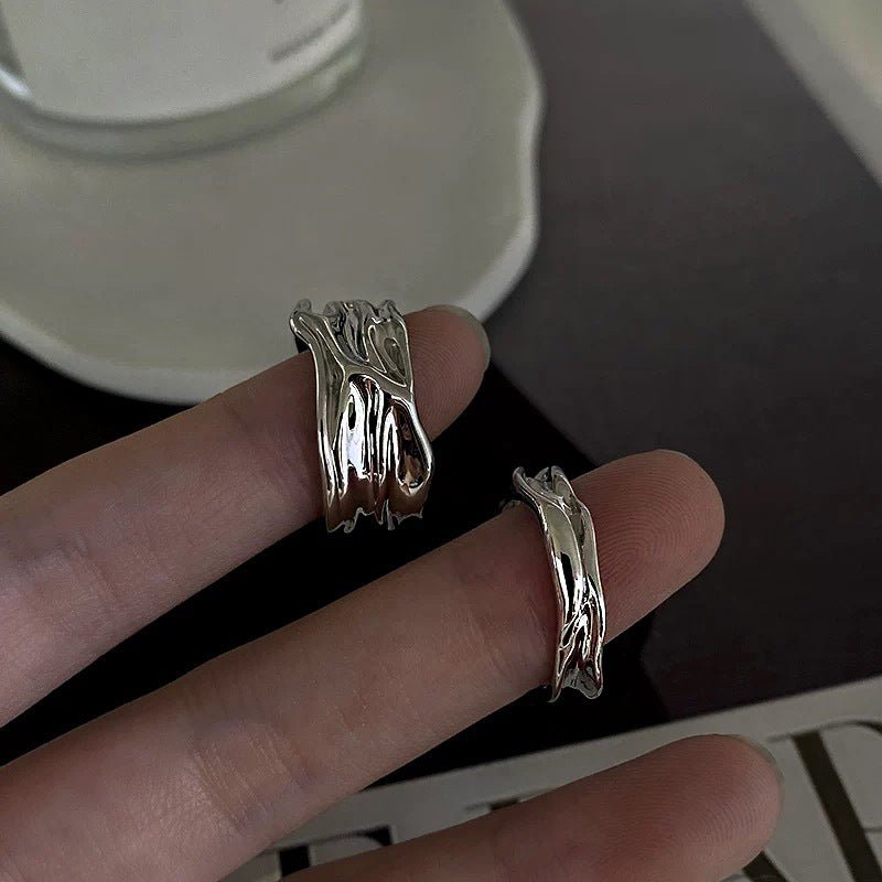 Bague pour femme en argent pur S999, plissée irrégulière style punk doux, texture concave convexe niche, design robuste au doigt - IVOIRART.COM