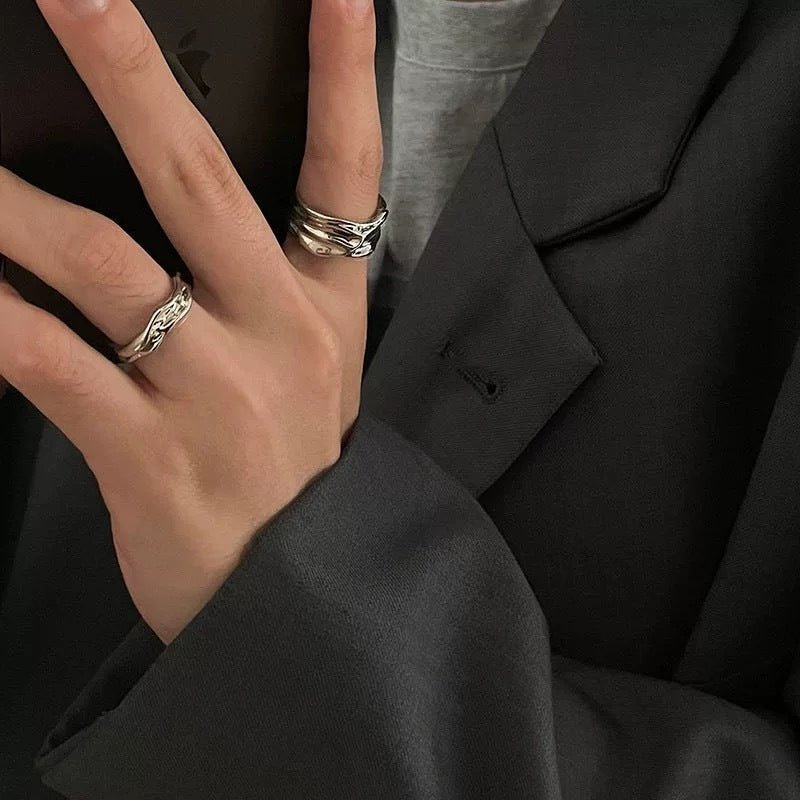 Bague pour femme en argent pur S999, plissée irrégulière style punk doux, texture concave convexe niche, design robuste au doigt - IVOIRART.COM