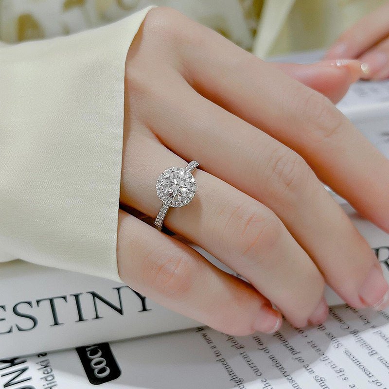 Bague sertie d'une moissanite coussin en argent sterling, style solitaire élégant, idéale pour fiançailles et cadeaux de Saint - Valentin - IVOIRART.COM